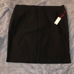 NWT Elle pull on Black skirt sz XXL